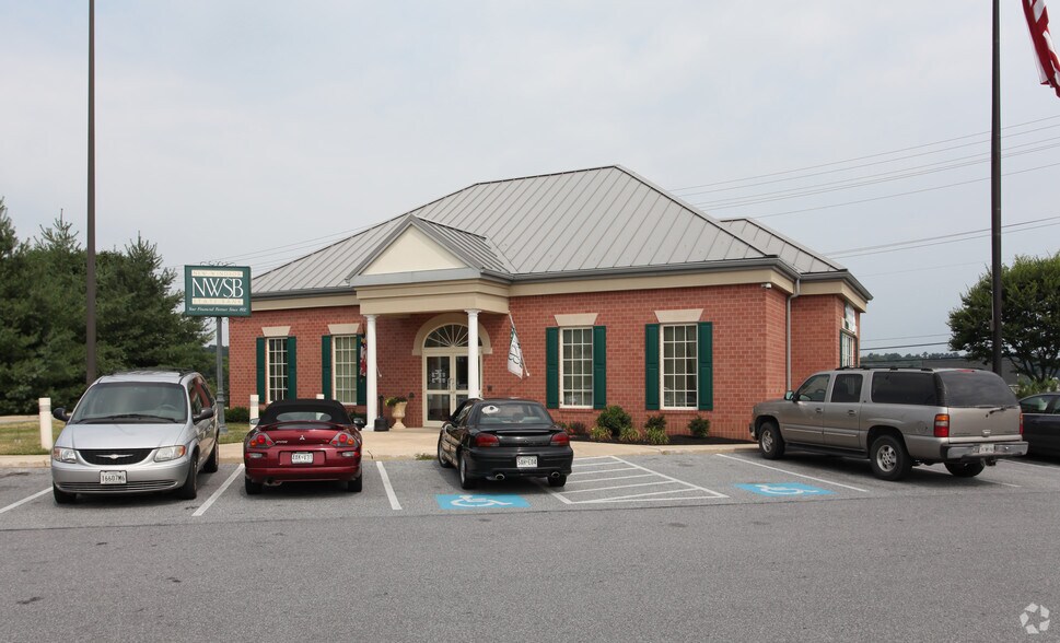 More Photos Of 444 Wmc Dr, Westminster Unknown For Lease