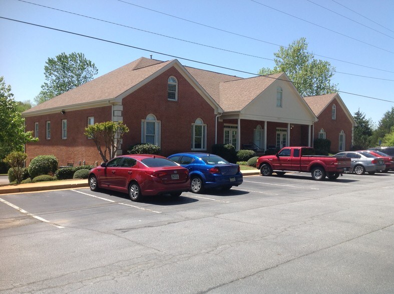 More Photos Of 997 Commerce Dr SW, Conyers Medical For Lease