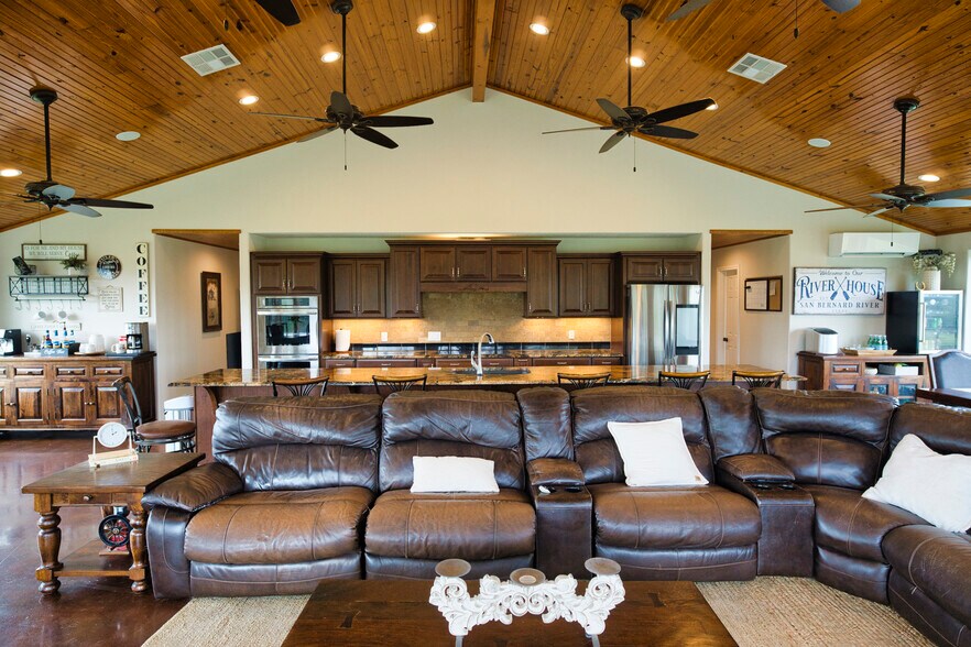 More Photos Of 3559 FM 521 Rd, Brazoria Specialty For Sale