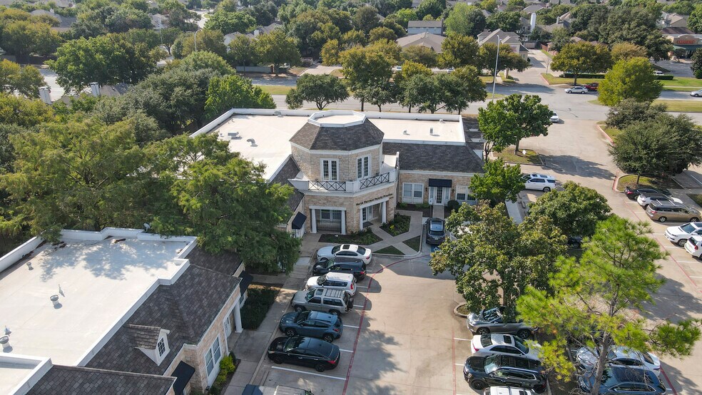 More Photos Of 5445 Basswood Blvd, Fort Worth Medical For Lease