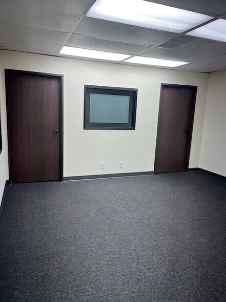 More Photos Of 11135 E Rush St, South El Monte Manufacturing For Lease