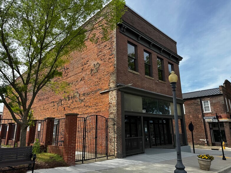 More Photos Of 1100 Main St, Newberry Restaurant For Sale