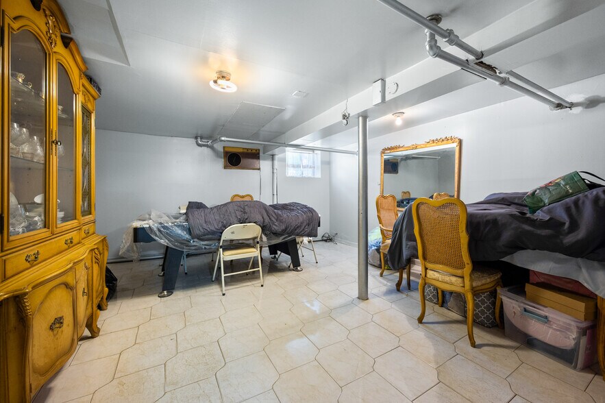 More Photos Of 2101 76th St, Brooklyn Flex For Sale