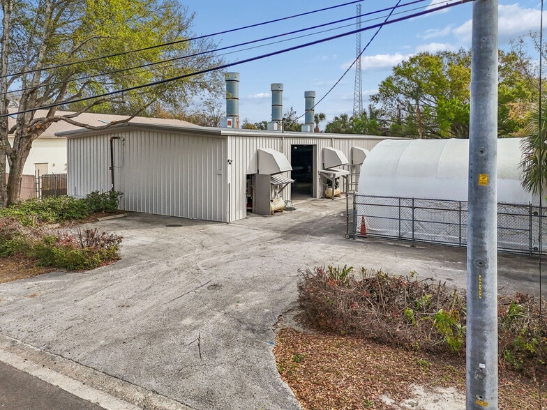 More Photos Of 1060 Harbor Lake Dr, Safety Harbor Light Manufacturing For Sale