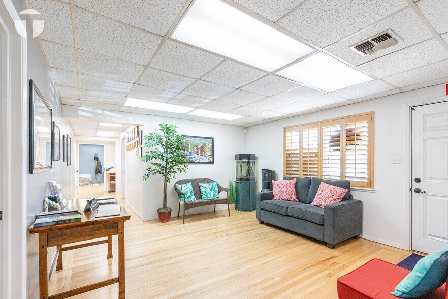 More Photos Of 917-923 Drever St, West Sacramento Office Residential For Sale