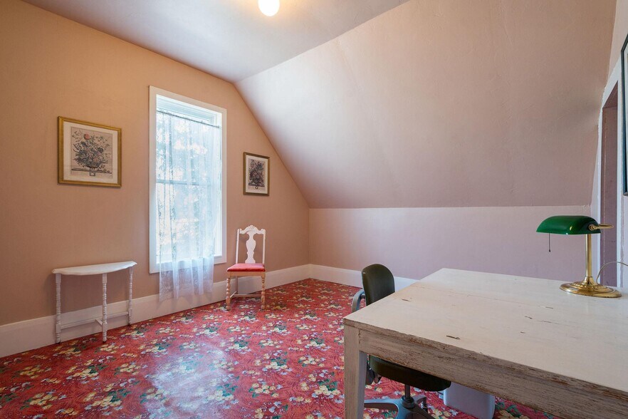 More Photos Of 203 5th Ave W, Kalispell Freestanding For Sale