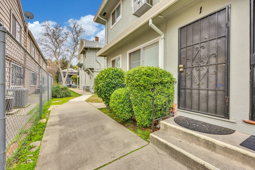 More Photos Of 1721 U St, Sacramento Apartments For Sale