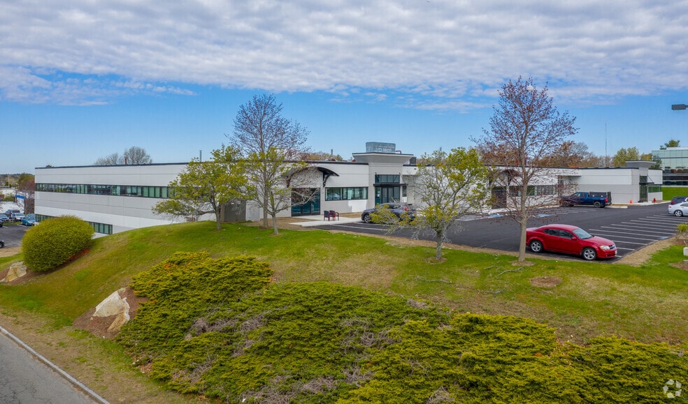 More Photos Of 2 Centennial Dr, Peabody Research And Development For Lease