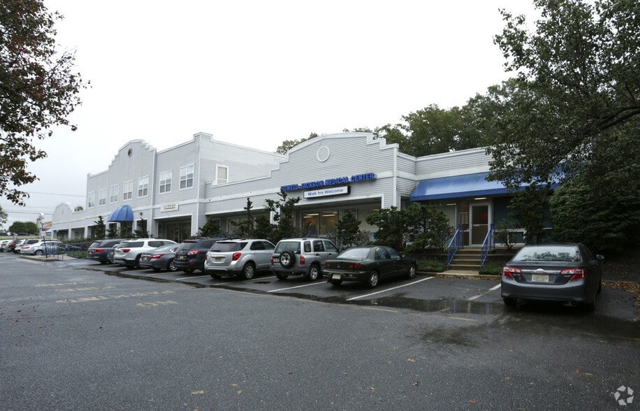 More Photos Of 4752-4782 US Highway 9, Howell Office For Lease