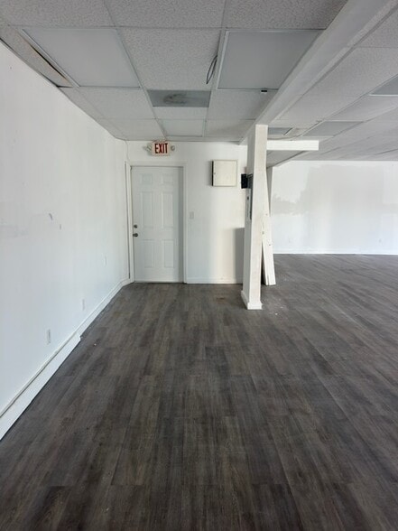 More Photos Of 3000 E Commercial Blvd, Fort Lauderdale Medical For Lease