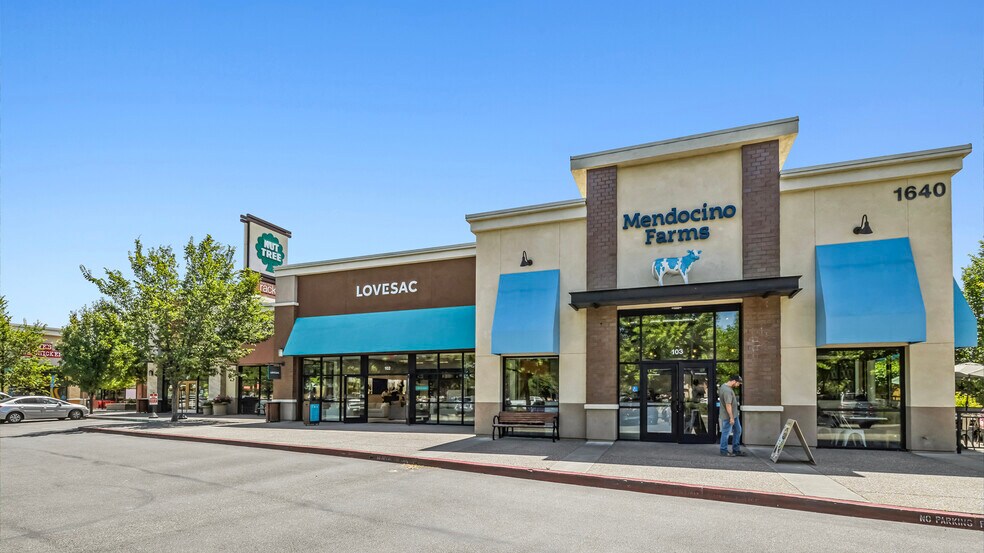 More Photos Of 1640 E Monte Vista Ave, Vacaville Freestanding For Sale