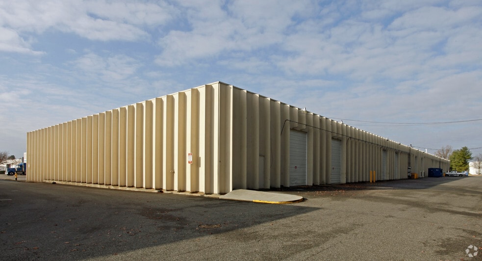 More Photos Of 5625-5663 S Laburnum Ave, Richmond Unknown For Lease