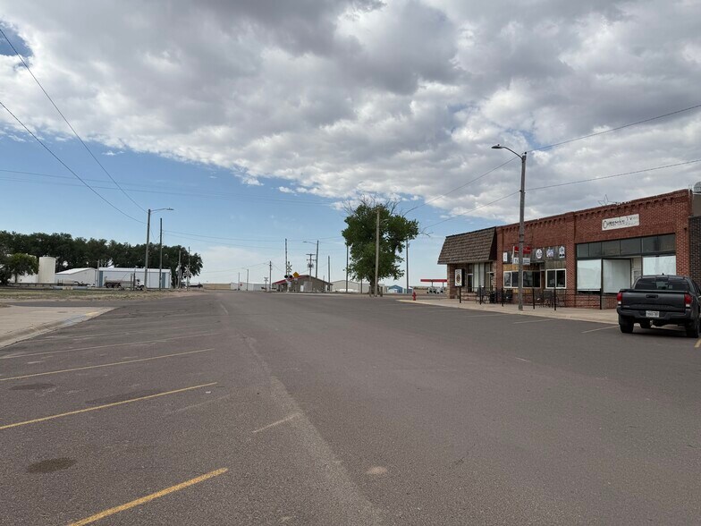 More Photos Of 218 Commercial Ave, Wallace Hotel For Sale