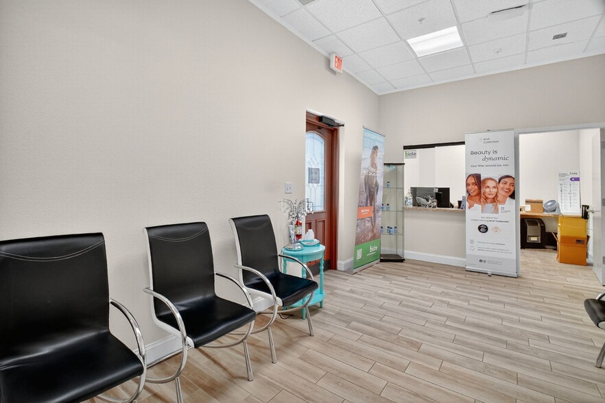 More Photos Of 1511 Buenos Aires Blvd, Lady Lake Funeral Home For Lease