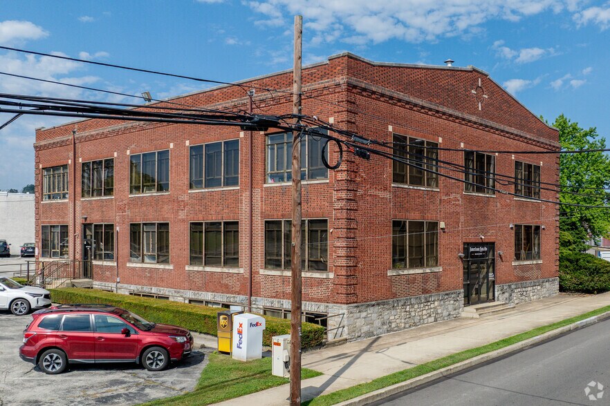 Primary Photo Of 408 E 4th St, Bridgeport Office For Lease