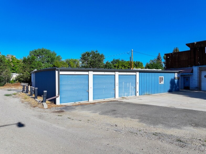 More Photos Of 115 Washington St, Lander Flex For Sale