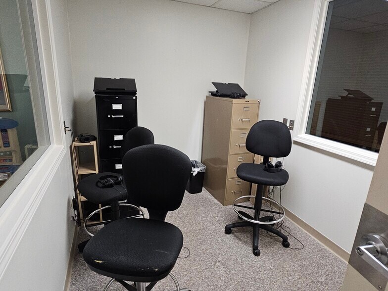 More Photos Of 97 S 4th St, Ishpeming Office For Lease