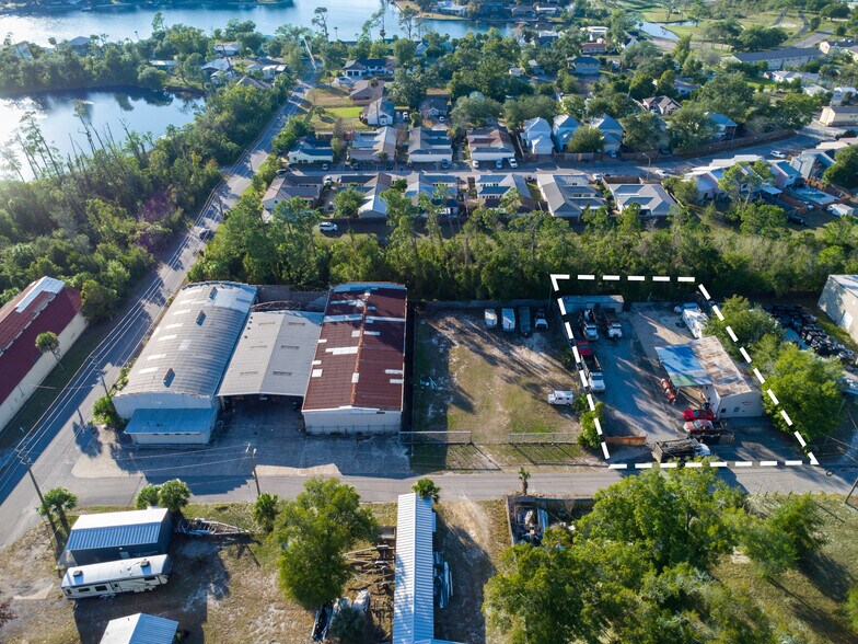 More Photos Of 414 W 8th St, Panama City Distribution For Lease