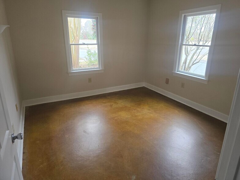 More Photos Of 3202 Old Chapel Hill Rd, Durham Flex For Lease