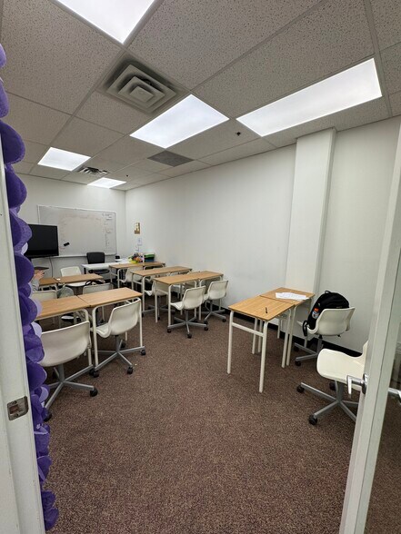 More Photos Of 3030 Lincoln Ave, Coquitlam General Retail For Lease