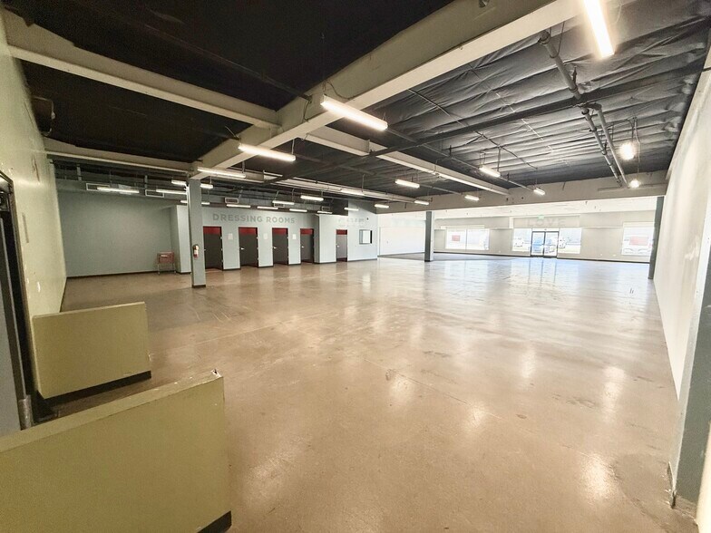 More Photos Of 450 Fletcher Pky, El Cajon Unknown For Lease