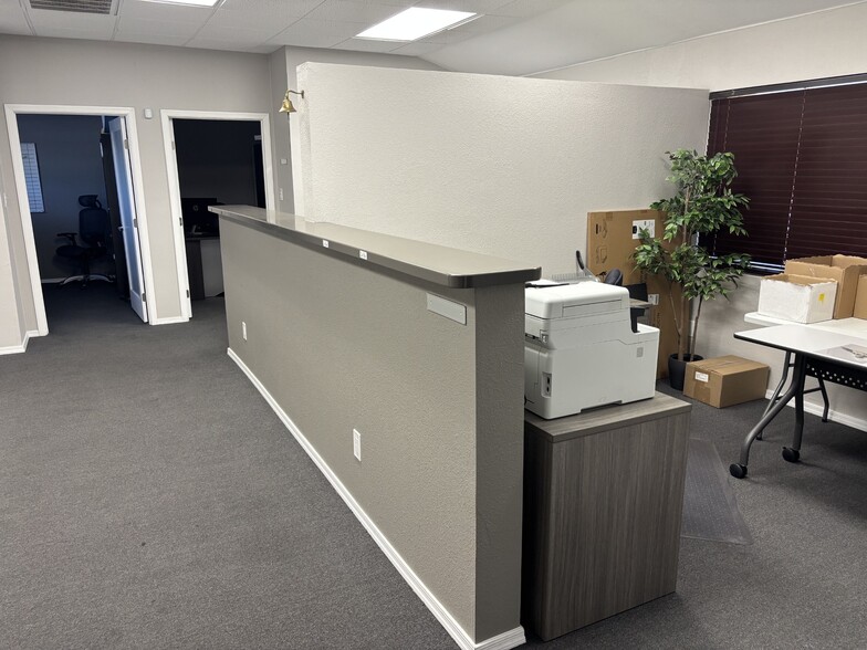 More Photos Of 2814 W Northern Ave, Phoenix Office For Sale