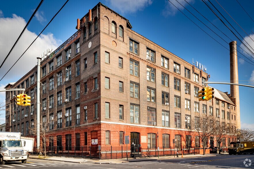 More Photos Of 1031 Grand St, Brooklyn Freestanding For Lease