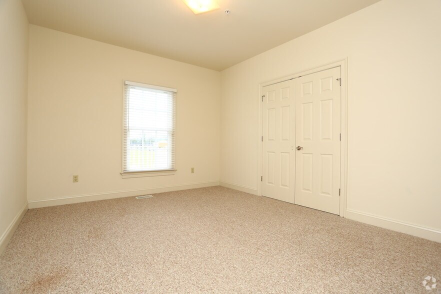 More Photos Of 1005 Heathercroft Cir, Crozet Apartments For Lease