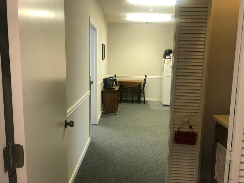 More Photos Of 410 New Bridge St, Jacksonville Office For Lease