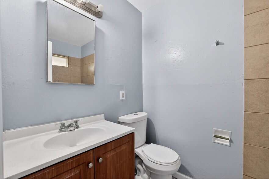 More Photos Of 618-631 Plaza Ave, Sacramento Apartments For Sale