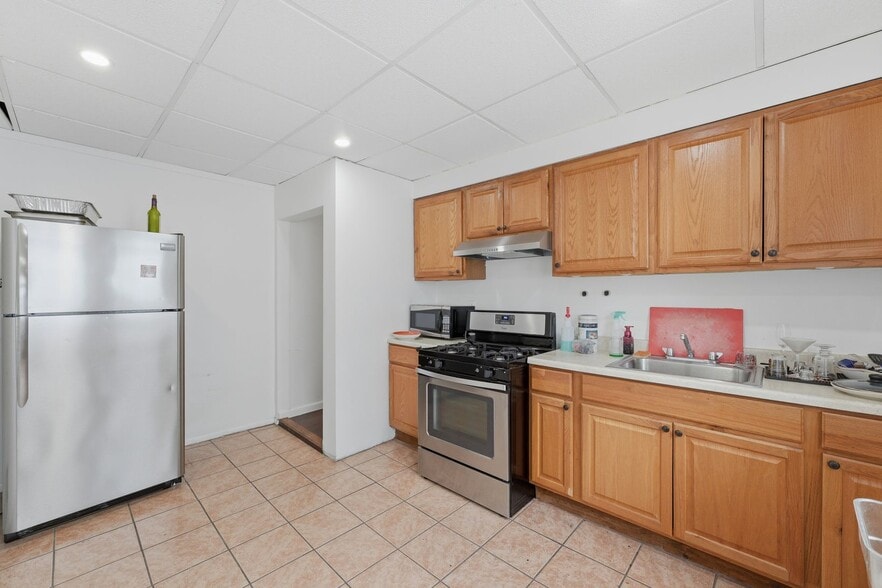 More Photos Of 35 Moonachie Rd, Moonachie Storefront Retail Residential For Sale