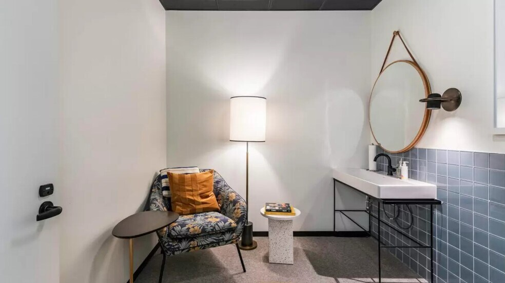 More Photos Of 436 E 36th St, Charlotte Coworking Space