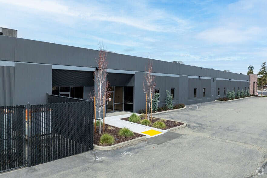 More Photos Of 6560 Trinity Ct, Dublin Research And Development For Sale