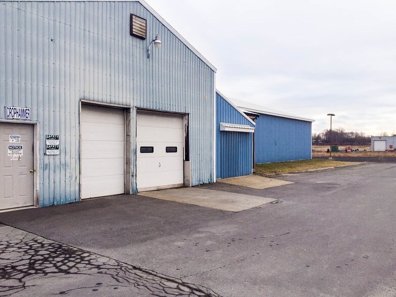More Photos Of 2 Flint Mine Rd, Coxsackie Manufacturing For Sale