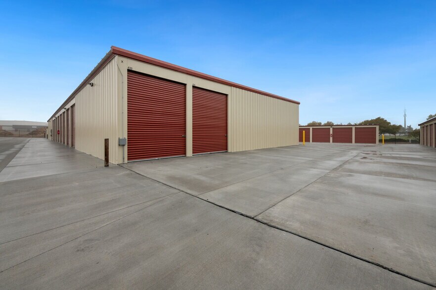 More Photos Of 1919 Wyott Dr, Cheyenne Self Storage For Sale