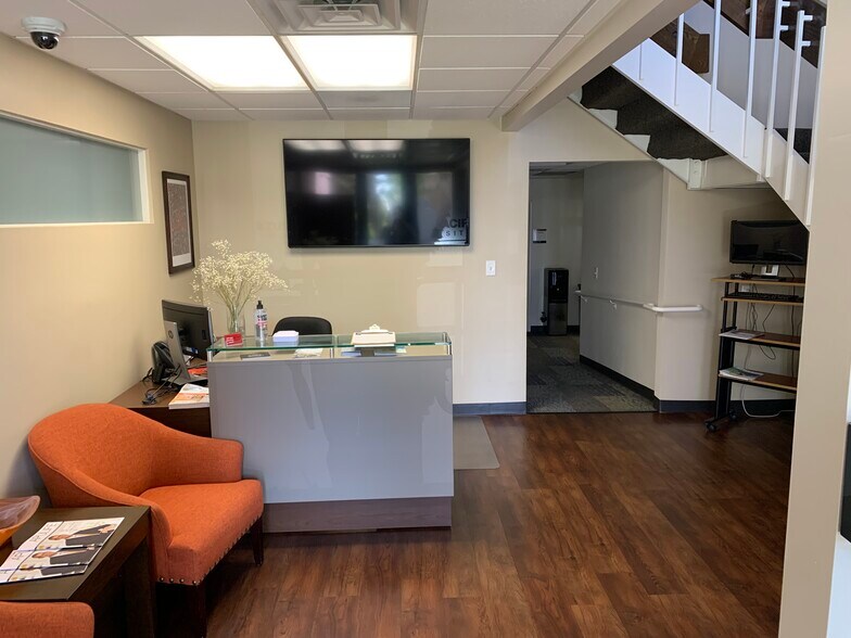 More Photos Of 511 W Citrus Edge St, Glendora Office For Lease