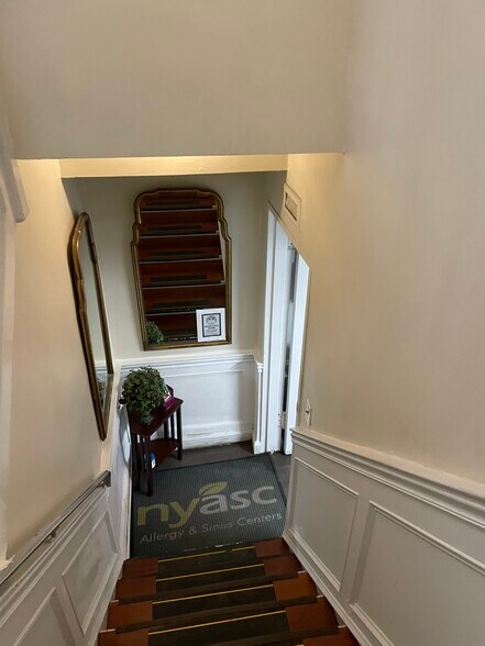 More Photos Of 120 E 36th St, New York Medical For Sale