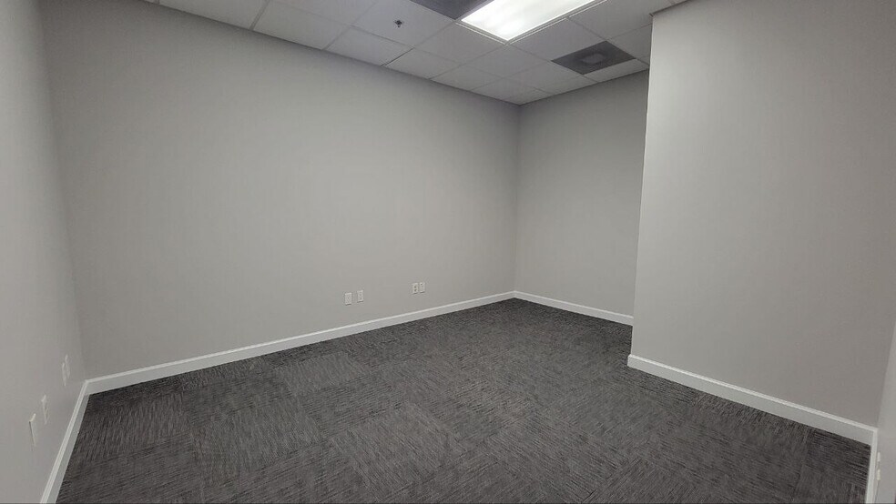 More Photos Of 121-189 S Orange Ave, Orlando Office Residential For Lease