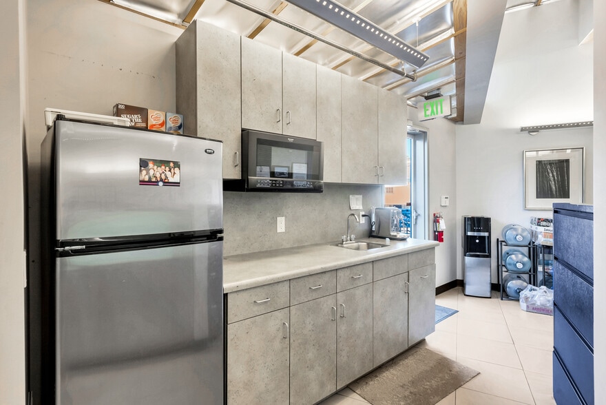 More Photos Of 24691 Del Prado Ave, Dana Point Freestanding For Sale