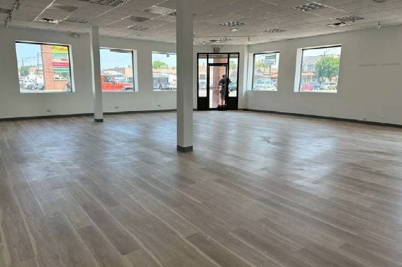More Photos Of 2400-2410 W Cermak Rd, Chicago Storefront For Lease