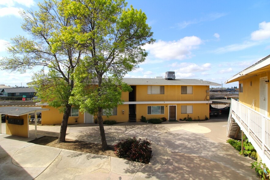 More Photos Of , Fresno Multifamily For Sale