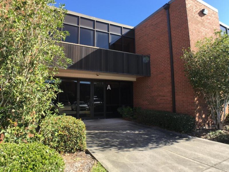 More Photos Of 1720 Kaliste Saloom Rd, Lafayette Office For Lease