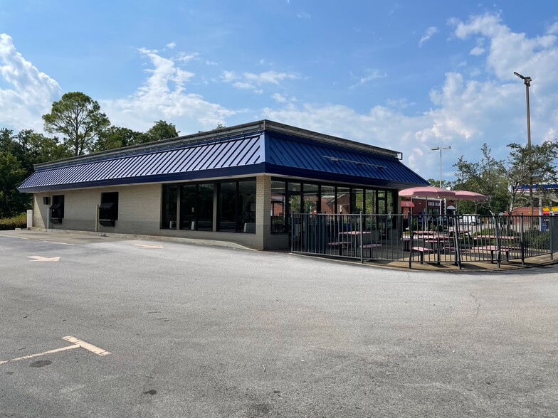 More Photos Of 410 Pelham Rd N, Jacksonville Fast Food For Sale