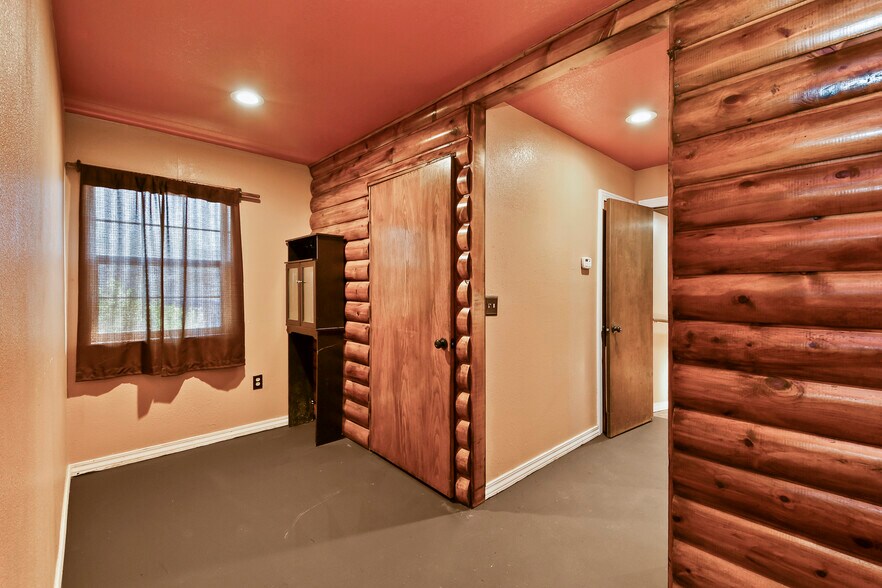 More Photos Of 109 Myrtle, Pierce City Storefront Retail Residential For Sale