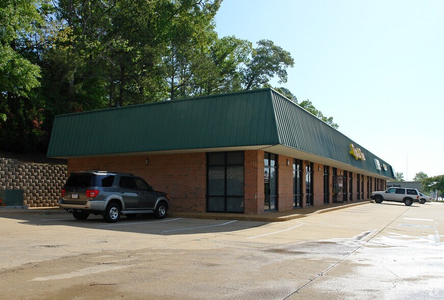 More Photos Of 1420 Mcfarland Blvd, Northport Unknown For Lease