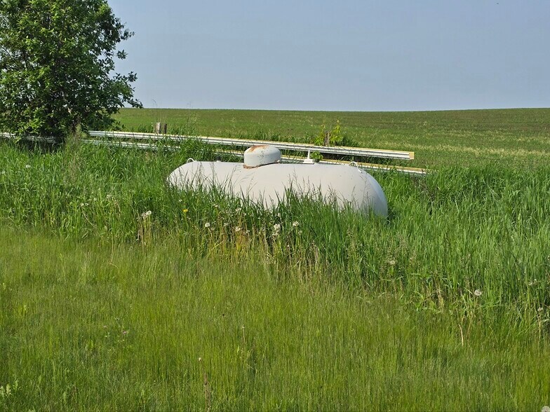 More Photos Of 855 Industrial Dr, Mondovi Distribution For Lease