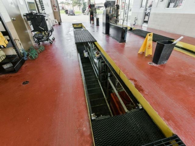 More Photos Of 355 Rexdale Blvd, Toronto Auto Repair For Sale