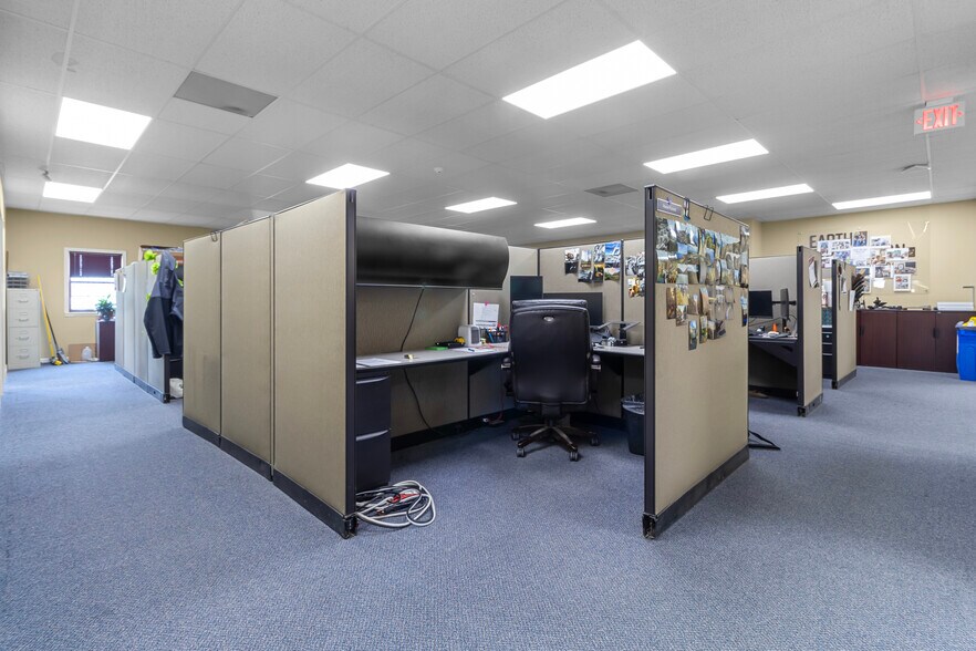 More Photos Of 351 Transfer Dr, Indianapolis Research And Development For Sale