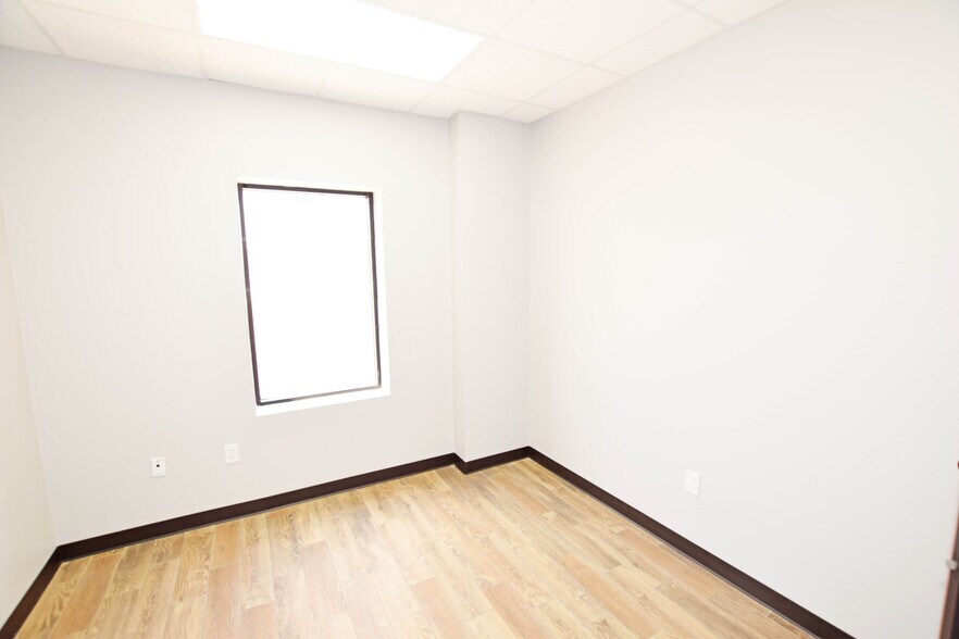More Photos Of 13800 W Interstate 20 E, Odessa Industrial For Lease