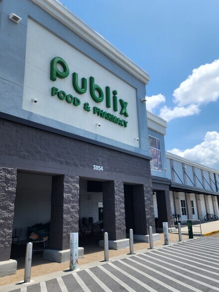 Primary Photo Of 5844 Dogwood Dr, Milton Unknown For Lease